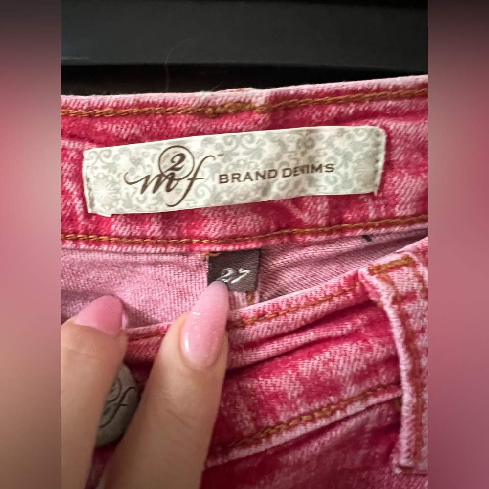 Red Washed Detail Jean - Picture 3 of 3